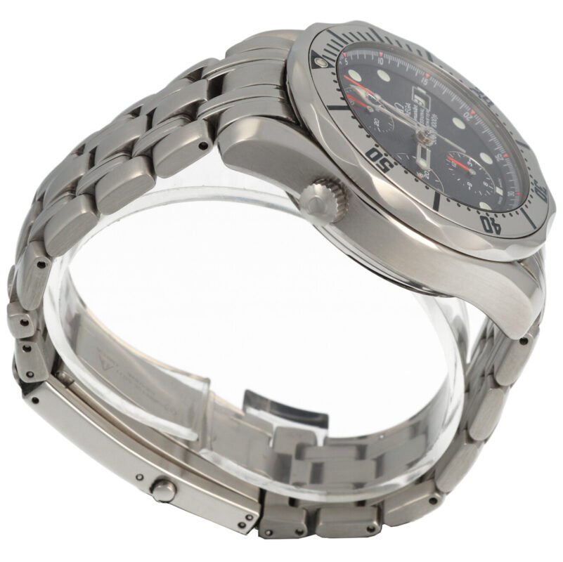 omega chronograph reviseren