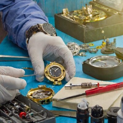 omega quartz horloge repareren