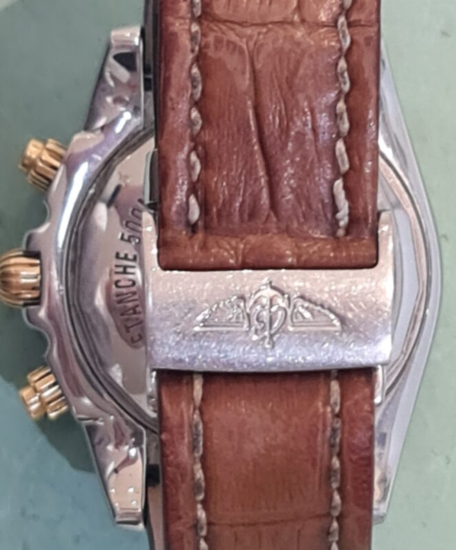 horlogekast breitling polijsten