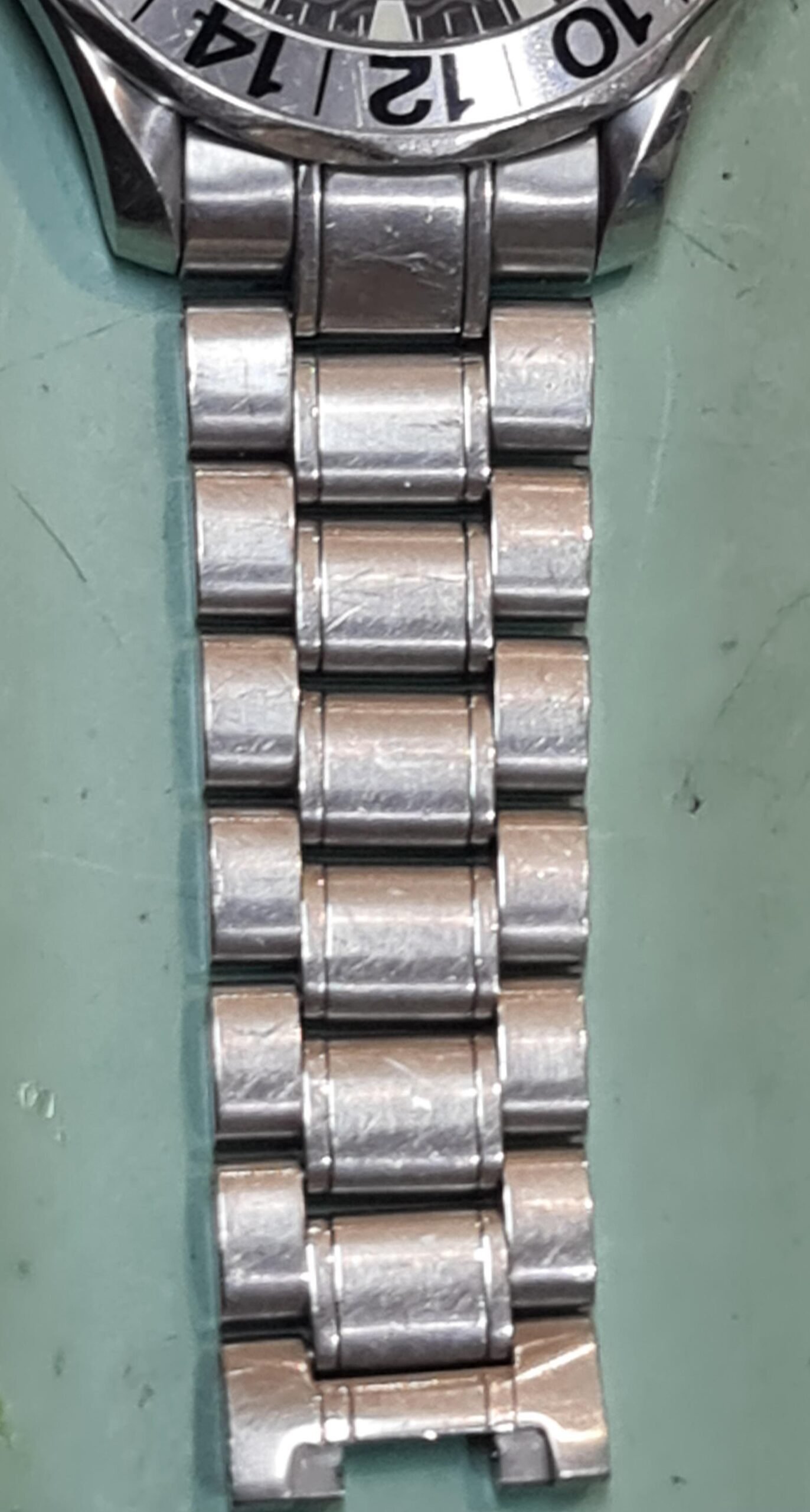 omega band horloge kapot