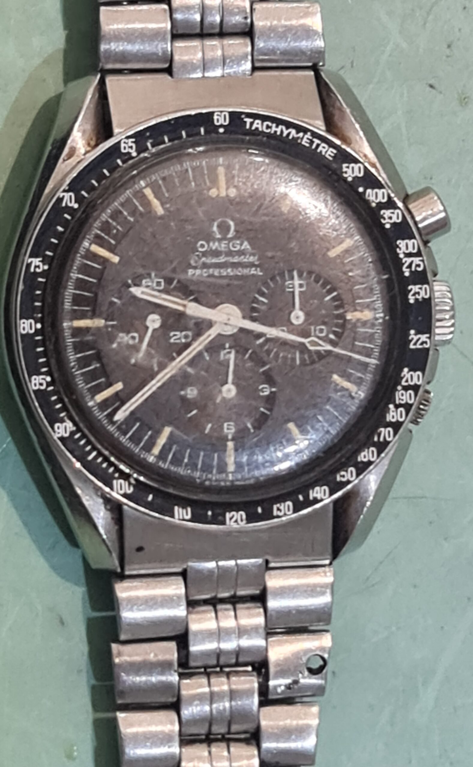 omega speedmaster uurwerk repareren