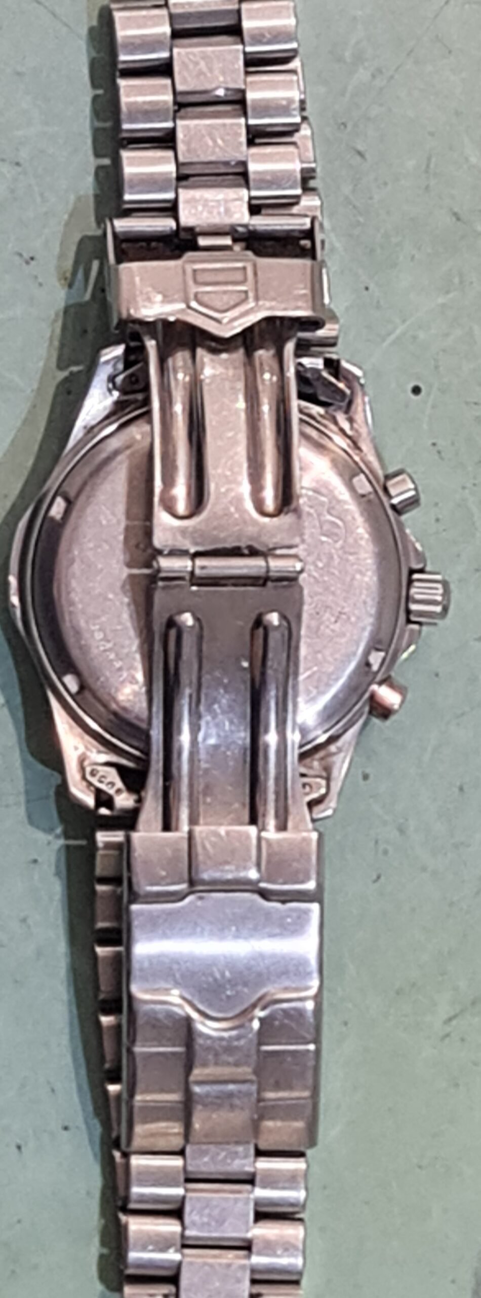 tag heuer kast reviseren