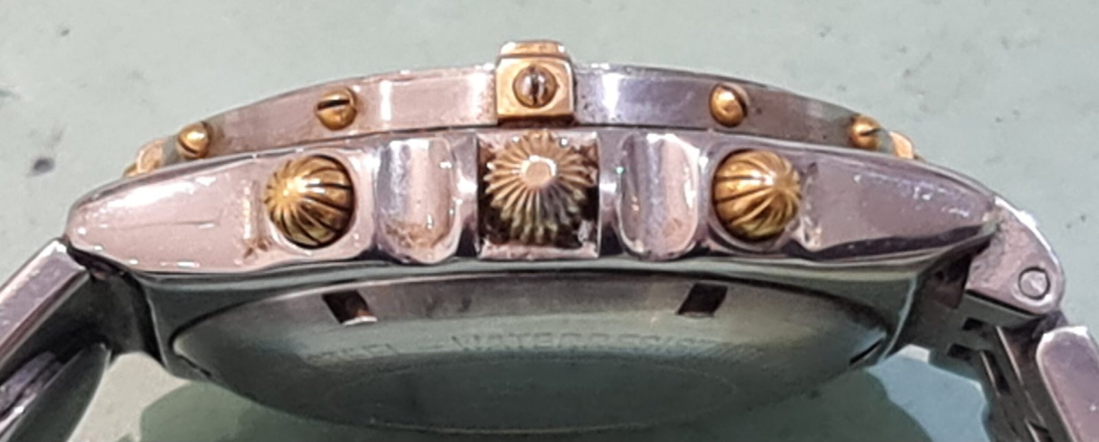 breitling kroon is kapot
