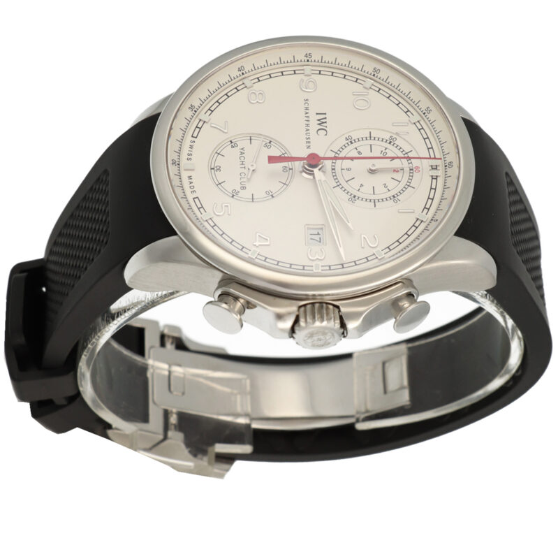 IWC yacht club reviseren