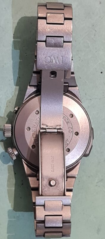 iwc kast laten repareren