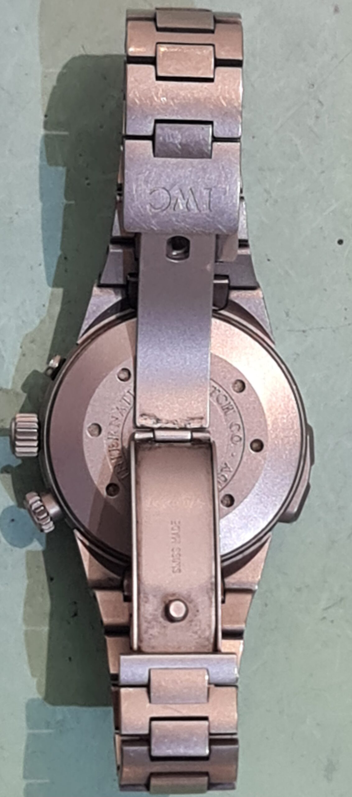 iwc kast laten repareren