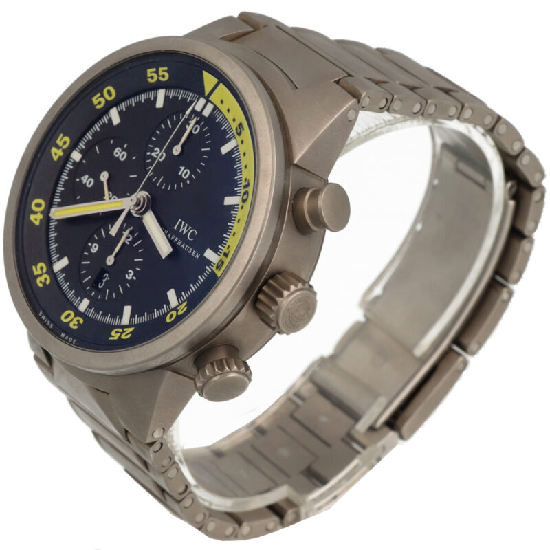 iwc titanium reviseren