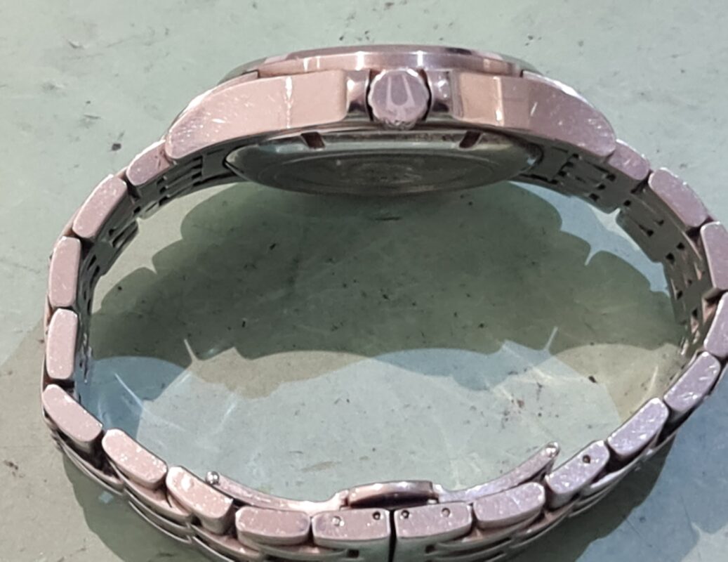 bulova kroon vervangen