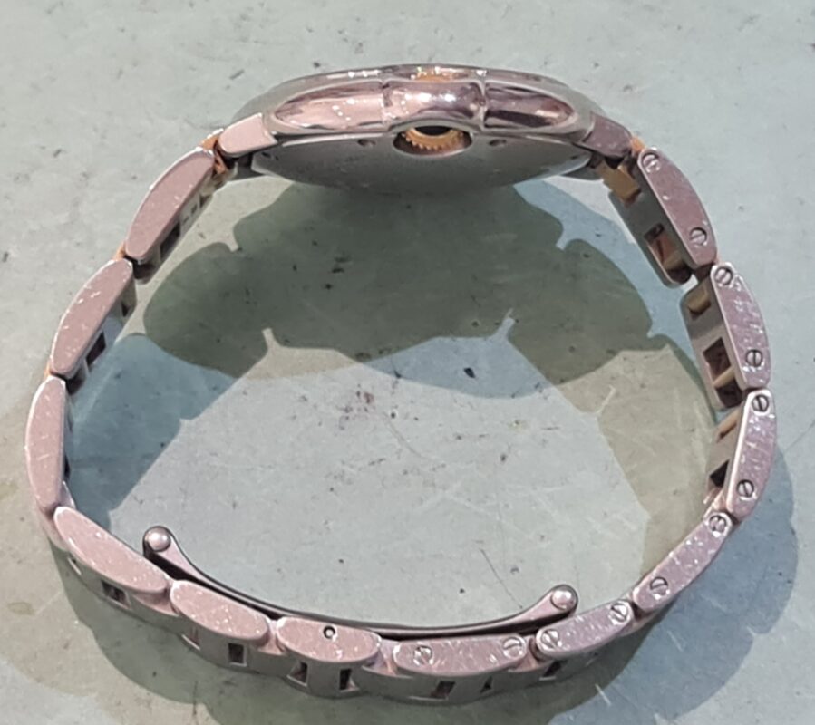 cartier horloge ballon bleu revisie