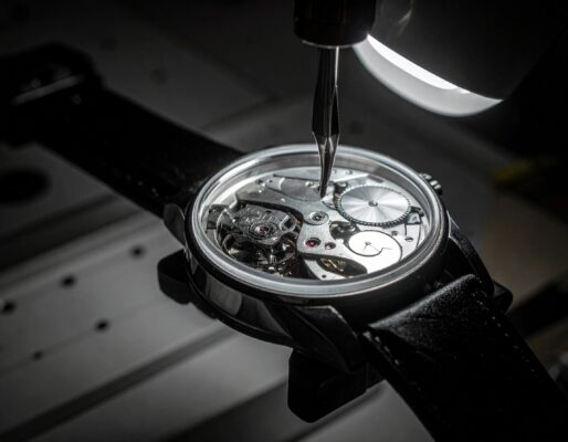 kras op horlogeglas verwijderen