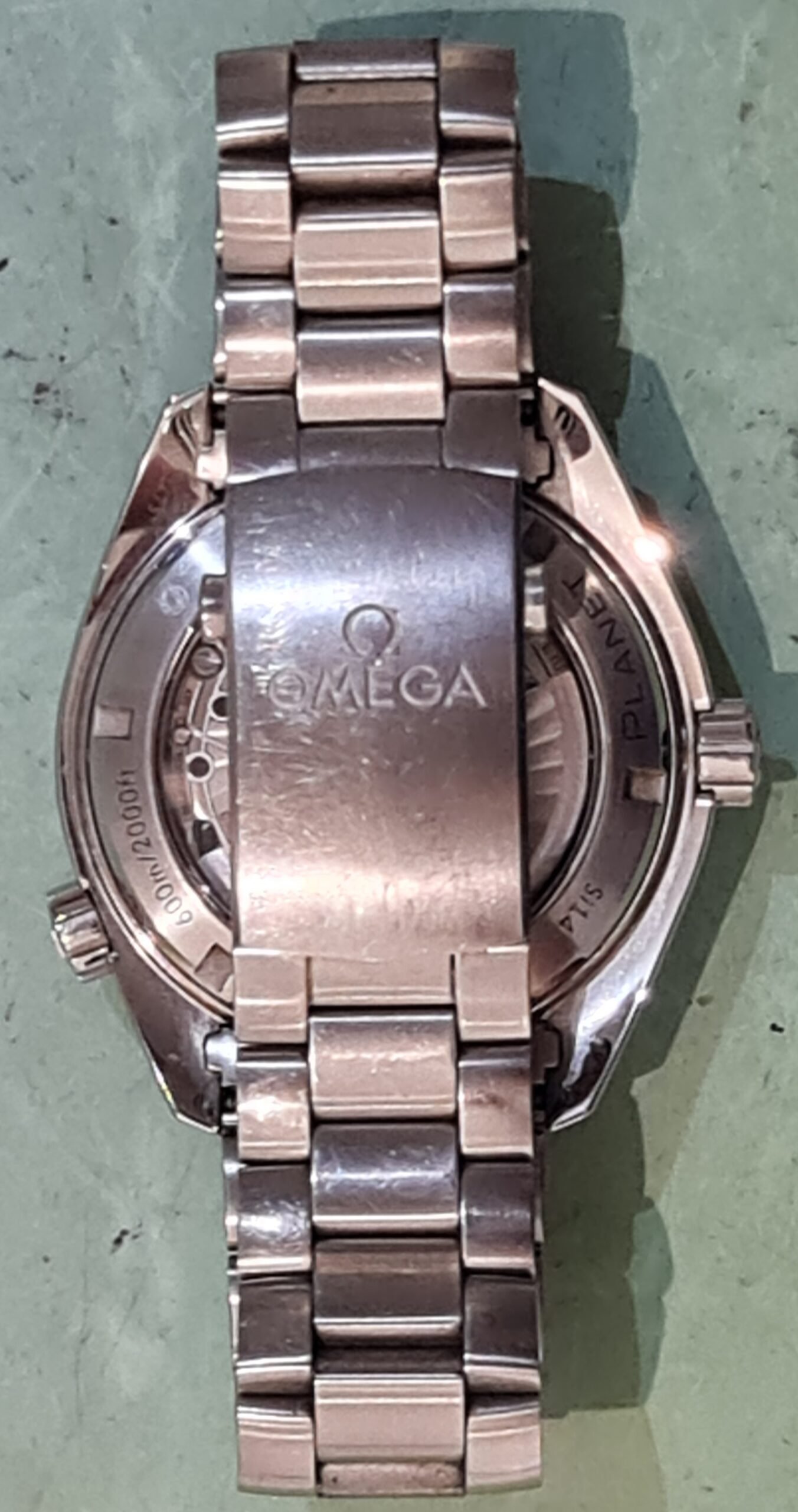 bracelet omega service