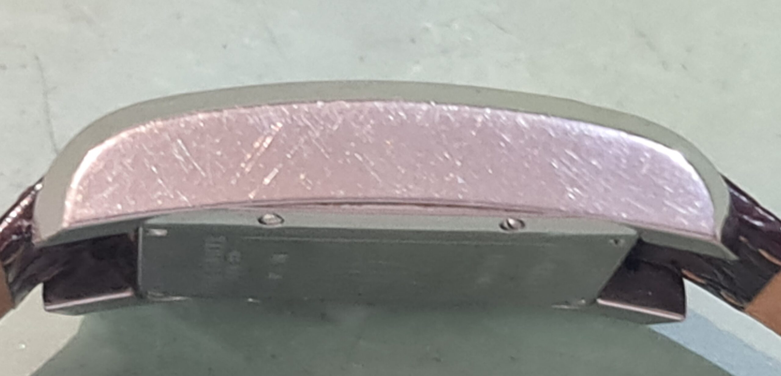 kast laten polijsten baume & mercier