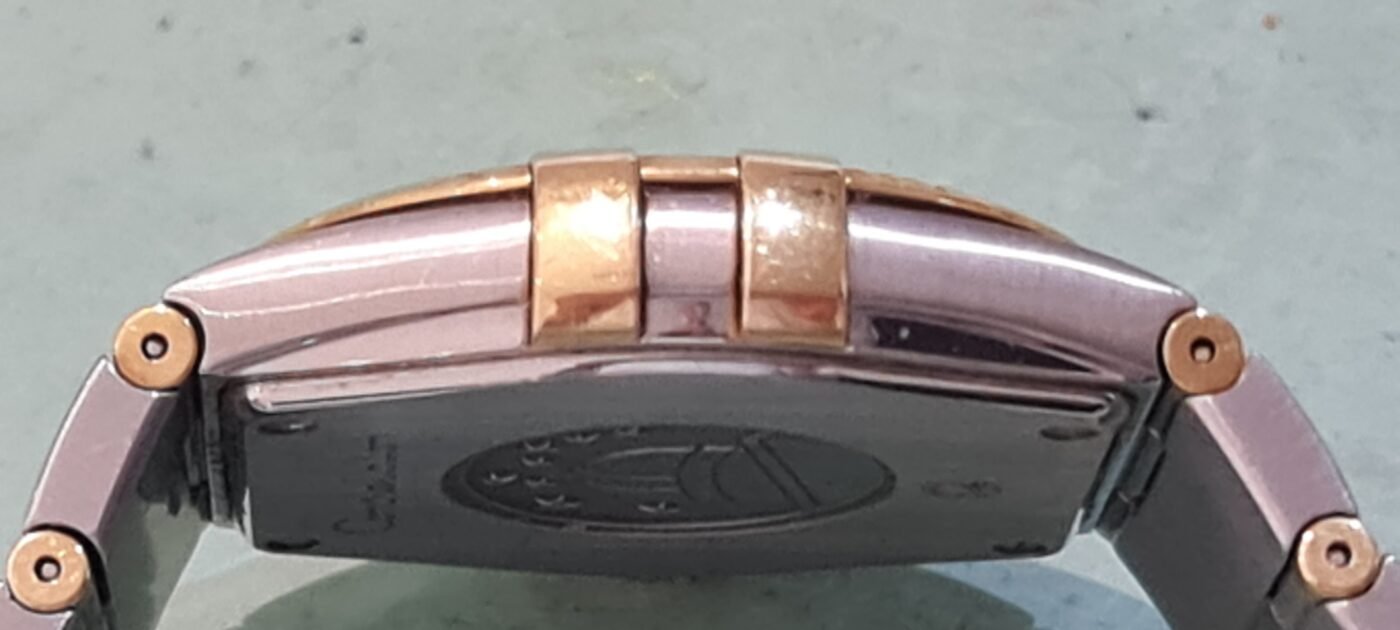 omega horloge kast vervangen