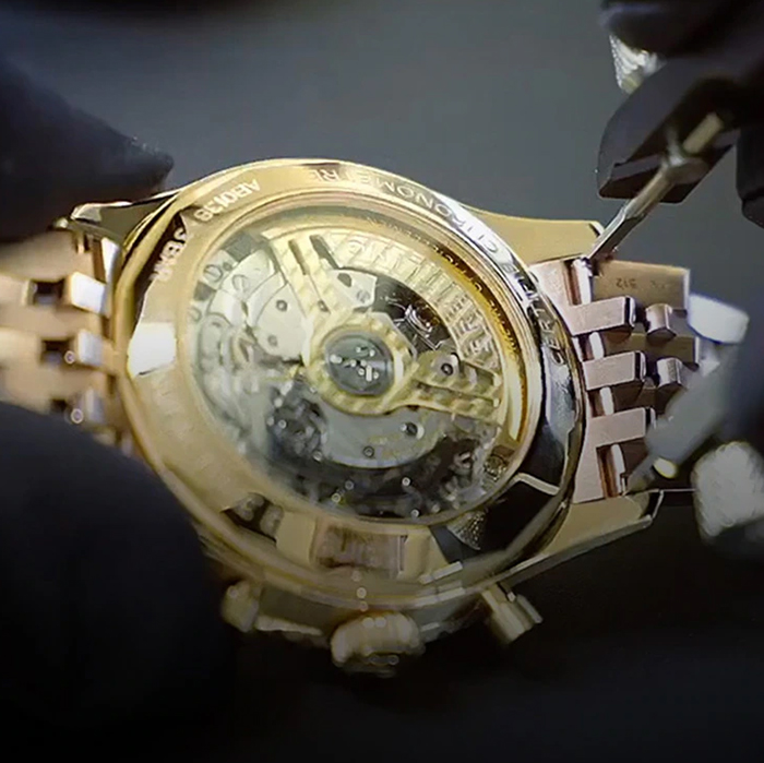 onderhoud breitling horloge