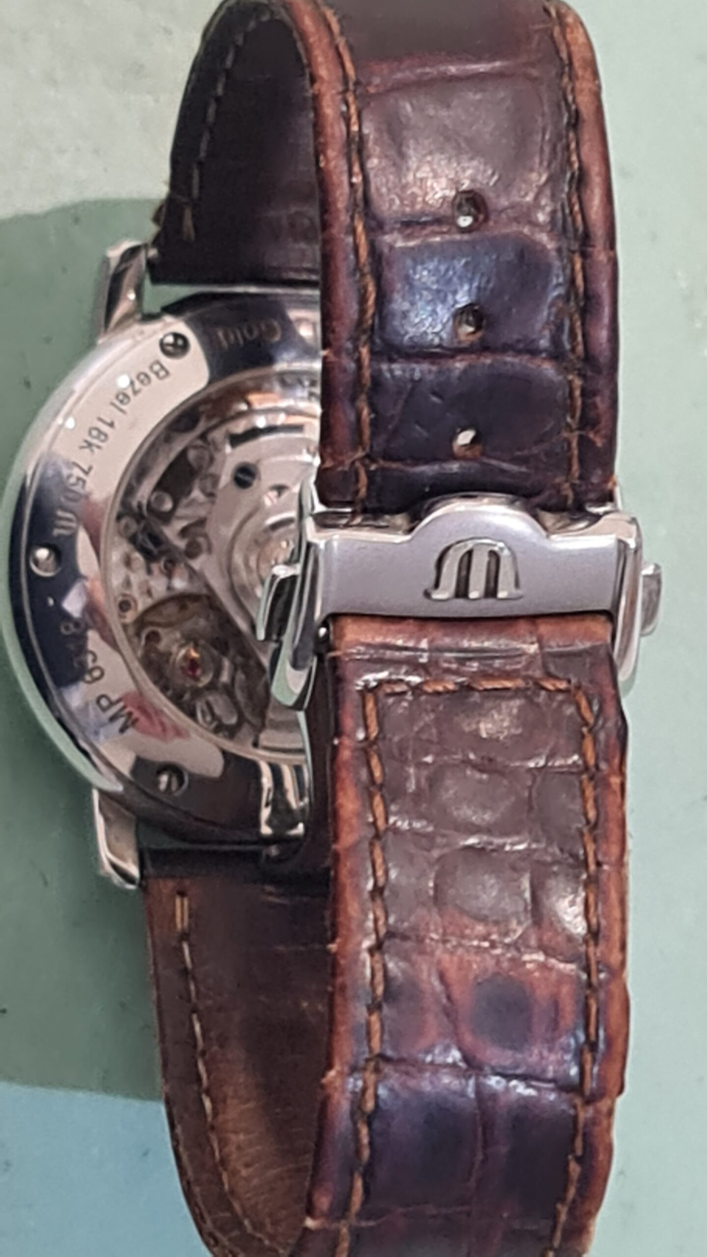 mauurice horloge kast laten maken