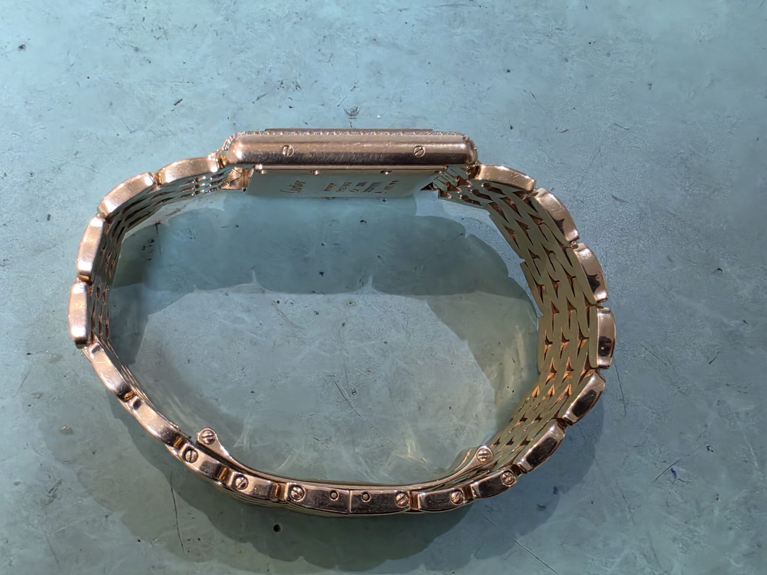 horlogekast polijsten cartier