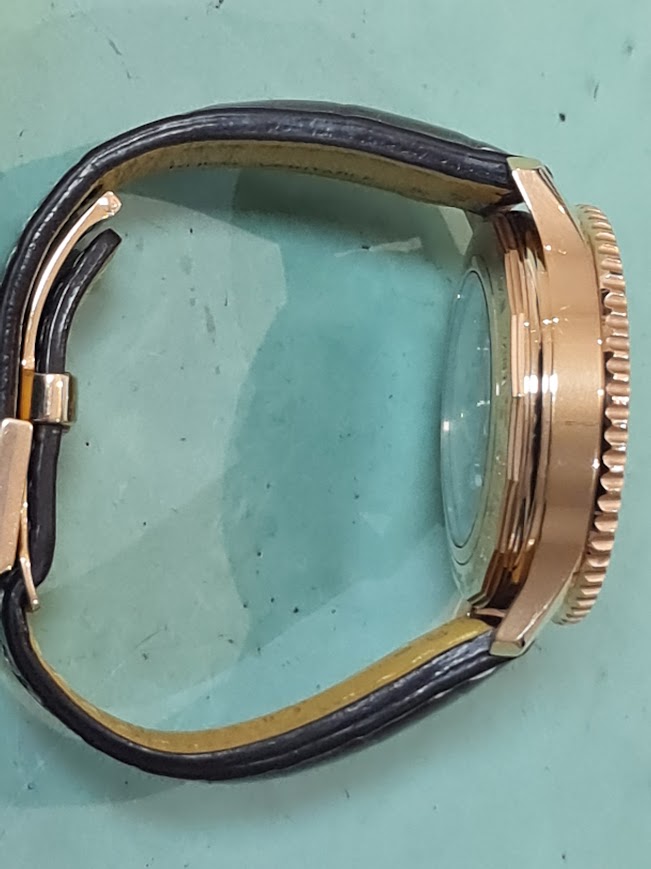 breitling reviseren