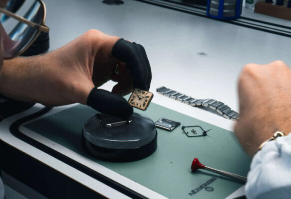 cartier horloge polijsten