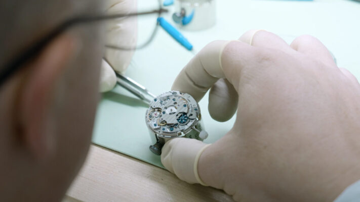cartier horloge reparatie
