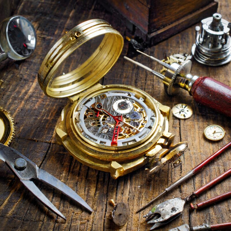 vintage horloge reparatie